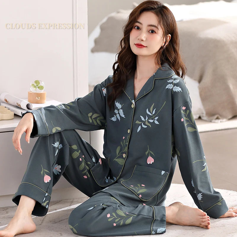 Pyjama Femme Manche Longue – Col Revers, Motif Carreaux, Confort Printanier