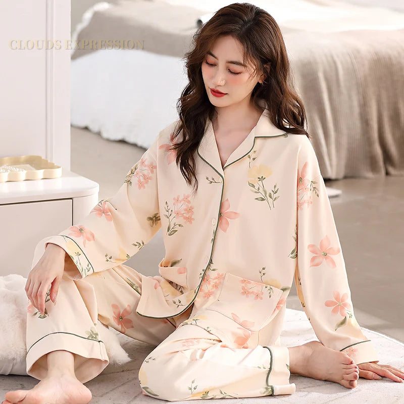 Pyjama Femme Manche Longue – Col Revers, Motif Carreaux, Confort Printanier
